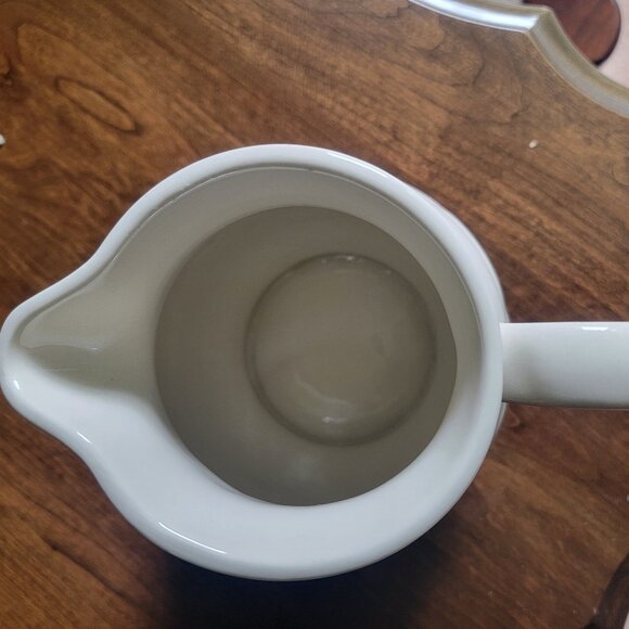 Longaberger Pottery Woven Traditions Classic Blue 32 oz Pitcher Signed 1990 - Picture 4 of 6